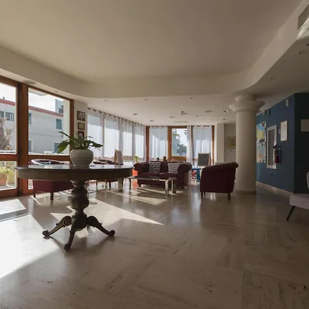 Western La Baia Hotel 3*
