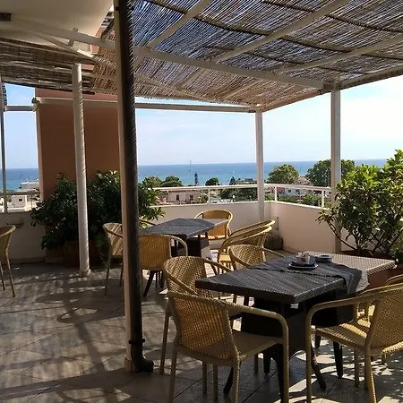 Western La Baia Hotel 3*