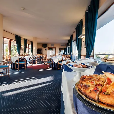 Western La Baia Hotel Bari
