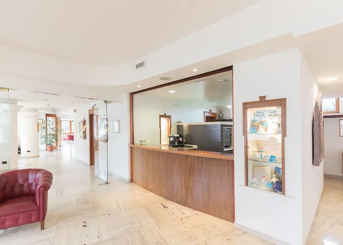 Hotel La Baia 3*